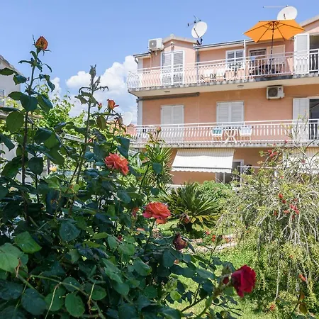 Vikeli Appartement Trogir